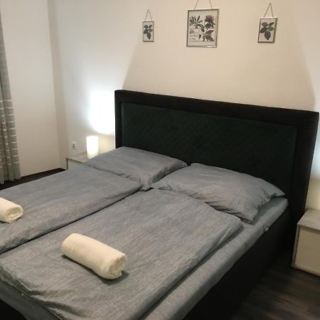 Queen Apartman Дебрецен Екстериор снимка