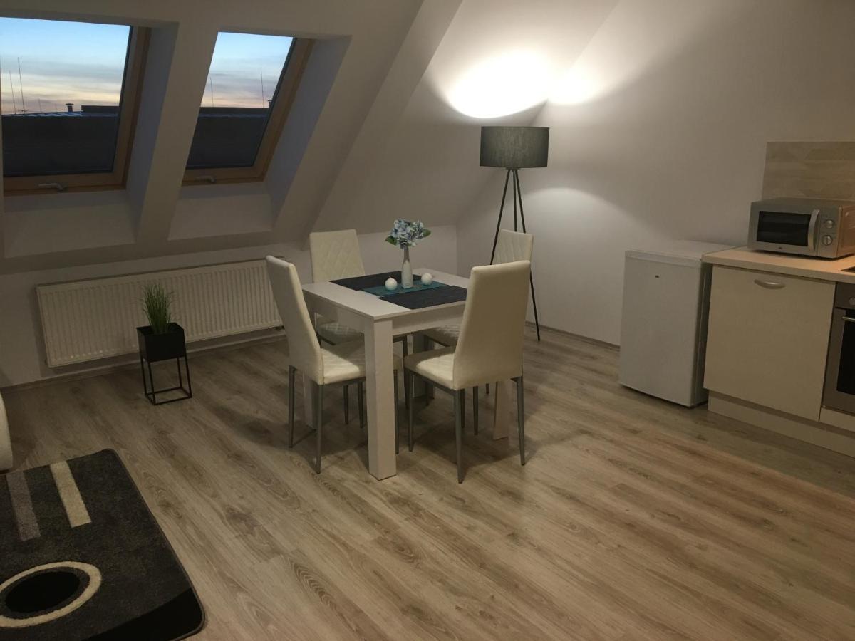 Queen Apartman Дебрецен Екстериор снимка