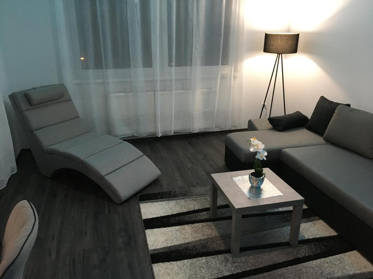 Queen Apartman Дебрецен Екстериор снимка