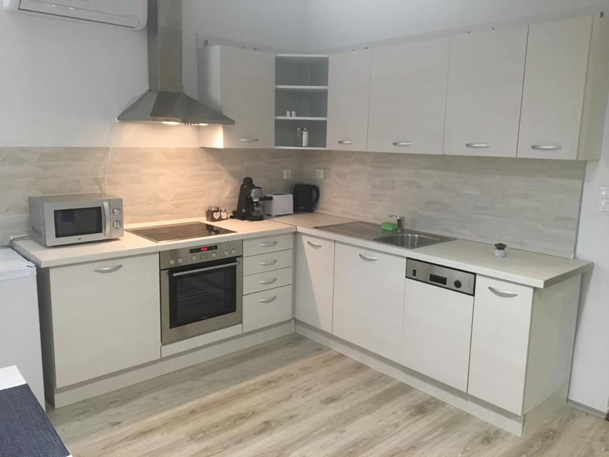 Queen Apartman Дебрецен Екстериор снимка