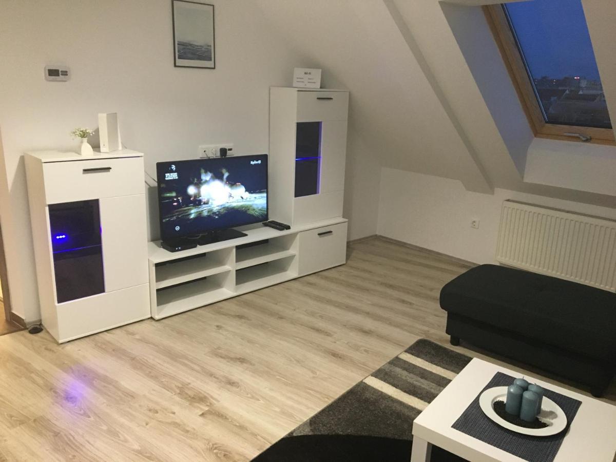 Queen Apartman Дебрецен Екстериор снимка